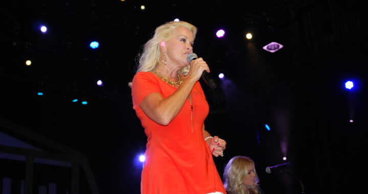 lori what does lorrie morgan's daughter do?